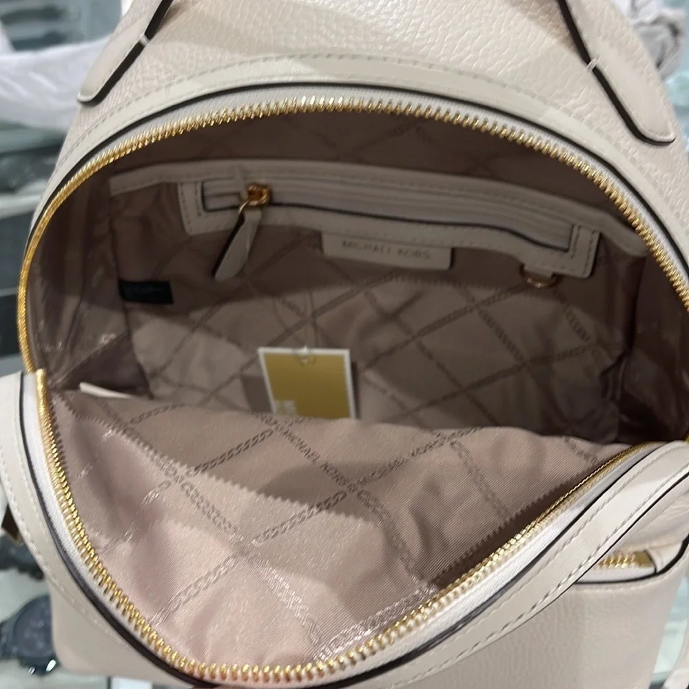 Michael Kors Women's Valerie Medium Pebbled Leather Backpack NWT